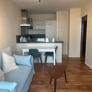 https://les-pieds-dans-leau-plerin.inbrittany.com