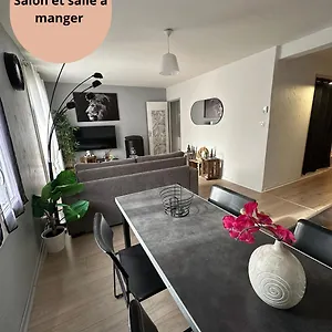  Appartement La Maison Des Pyrénées ! T2 Refait à Neuf